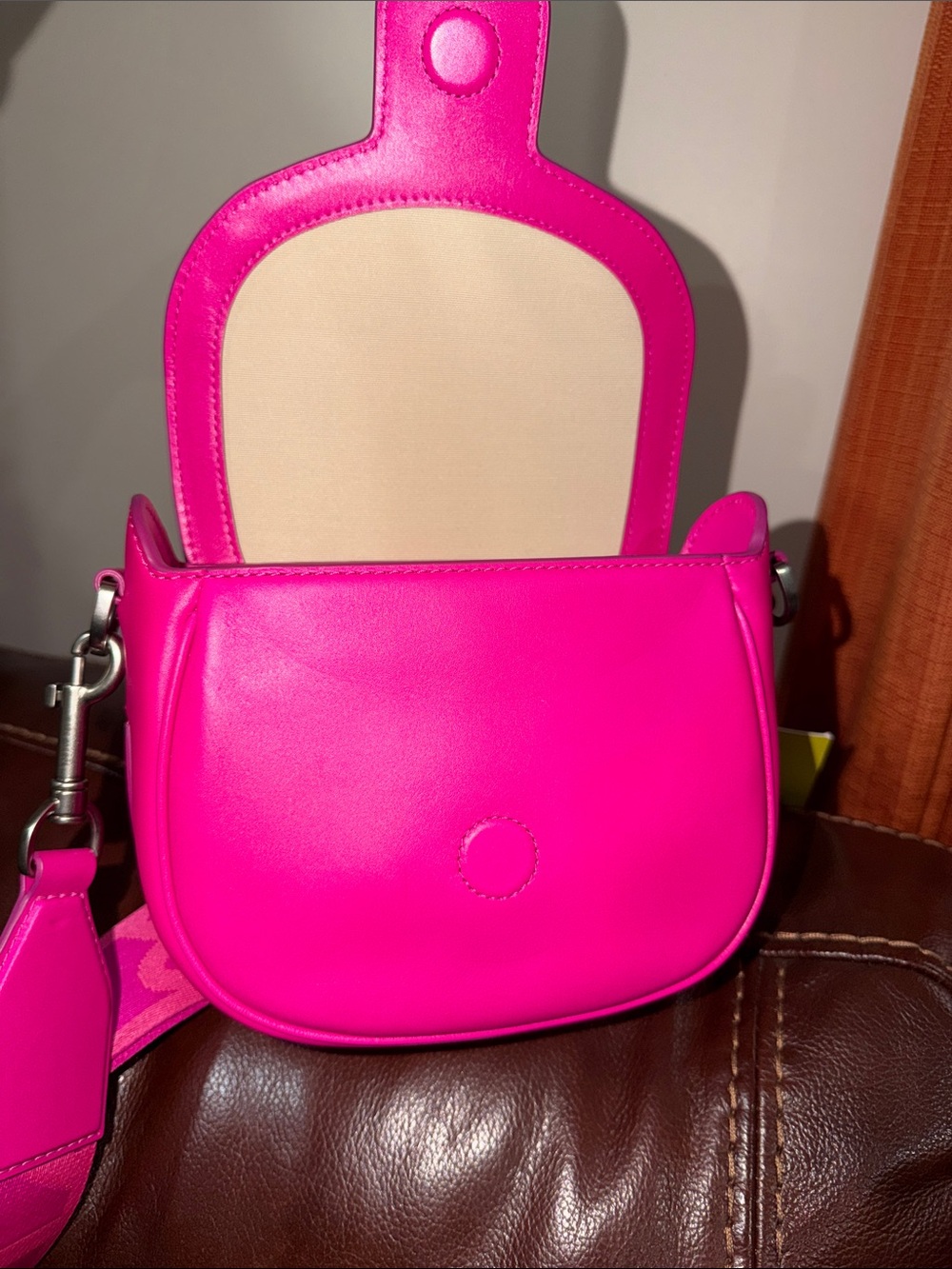 ‼️NEW Marc Jacobs The Covered J Marc Pink Leather Saddle Bag Crossbody Bag - Picture 10 of 13